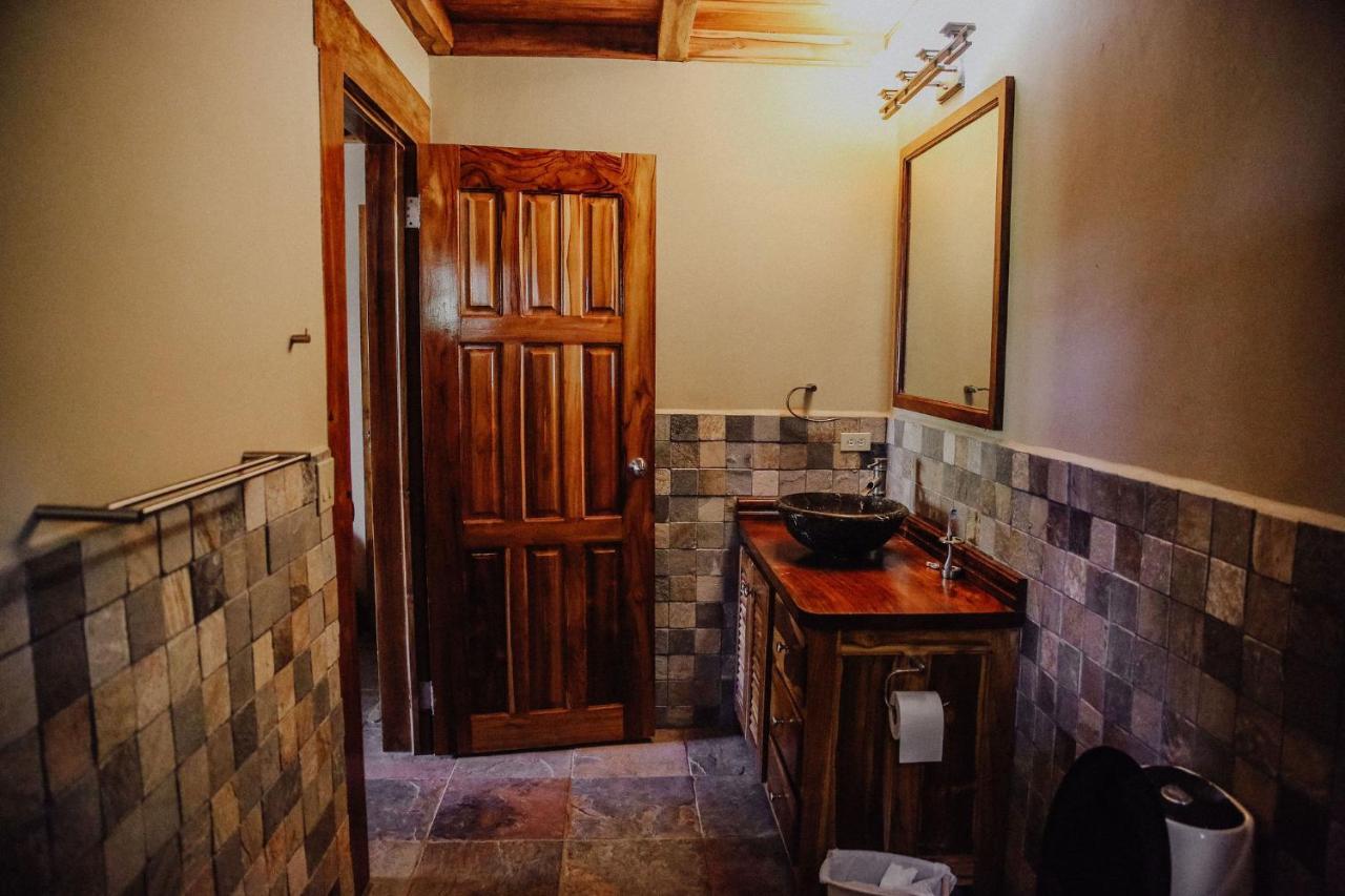 Bodhi Santa Catalina Hostel Εξωτερικό φωτογραφία